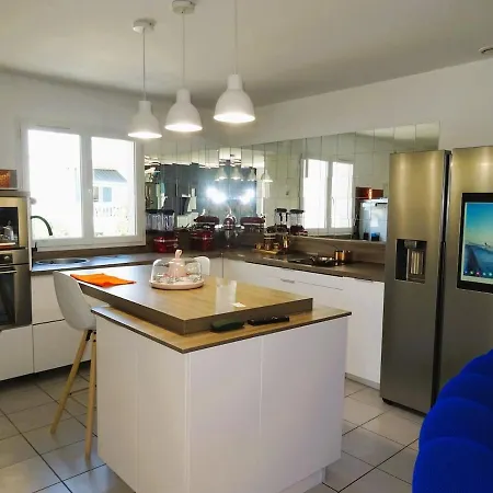 Evasion Au Bord De Mer, Avec Pisicne Apartman *